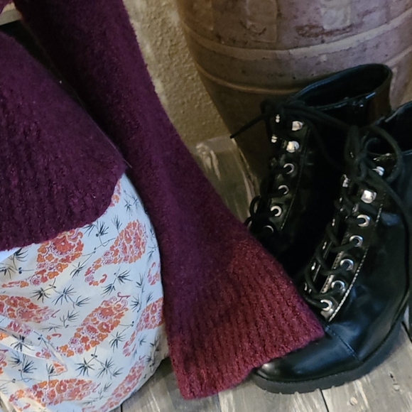 MAROON SIZE SM LONG SLEEVES SWEATER BRAND MODA - Picture 9 of 16